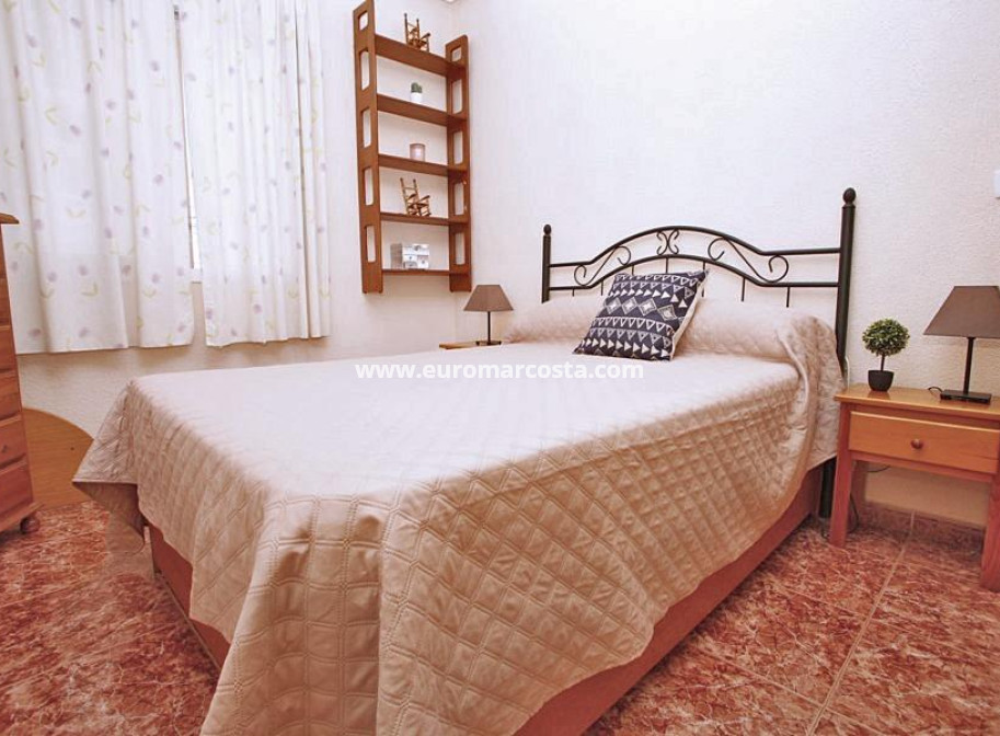 Venta - Apartamento / piso - Torrevieja - TORREVIEJA