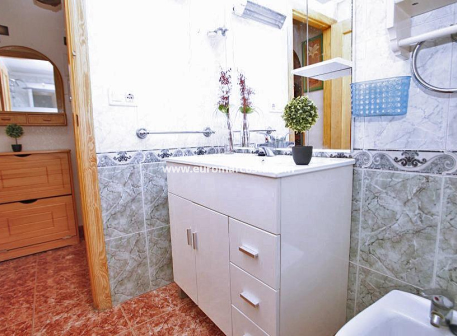 Venta - Apartamento / piso - Torrevieja - TORREVIEJA