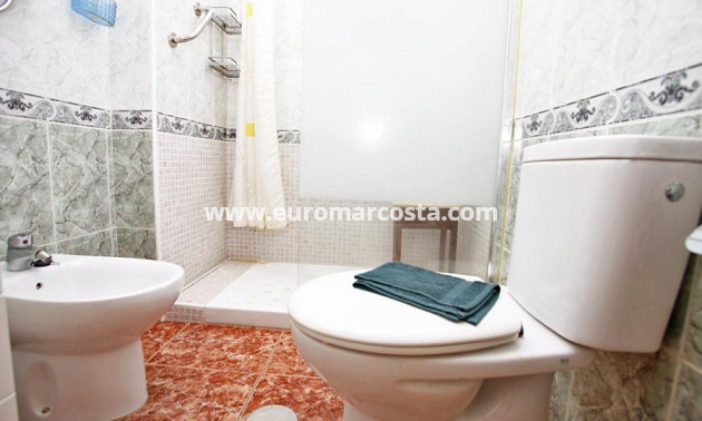 Venta - Apartamento / piso - Torrevieja - TORREVIEJA