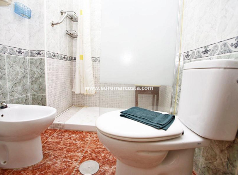 Venta - Apartamento / piso - Torrevieja - TORREVIEJA