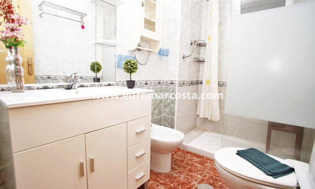 Venta - Apartamento / piso - Torrevieja - TORREVIEJA