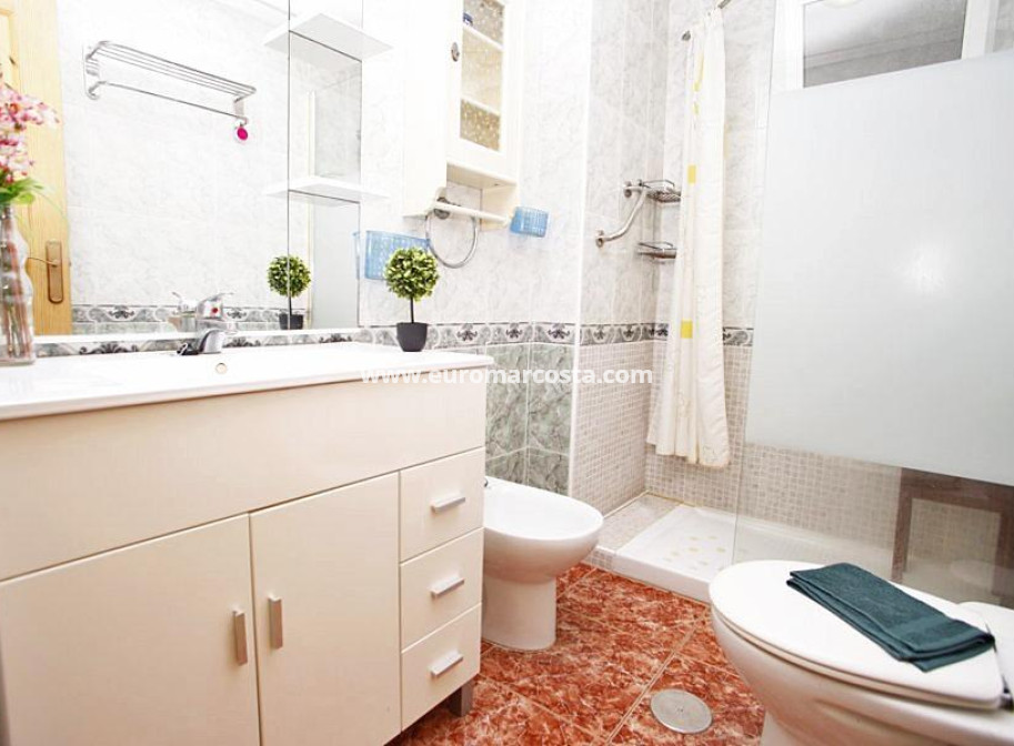 Venta - Apartamento / piso - Torrevieja - TORREVIEJA