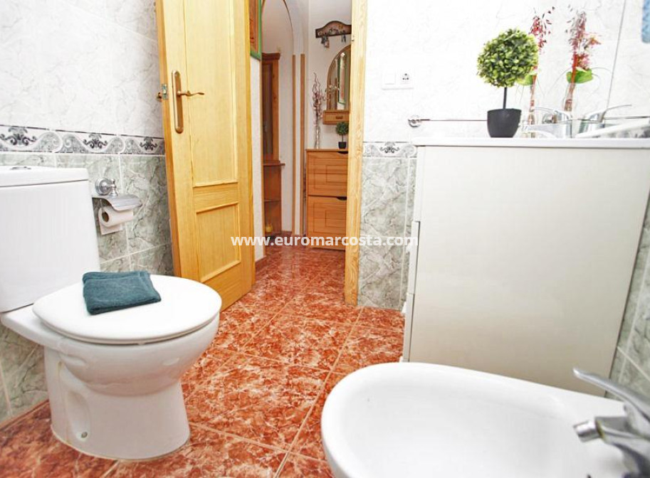 Venta - Apartamento / piso - Torrevieja - TORREVIEJA