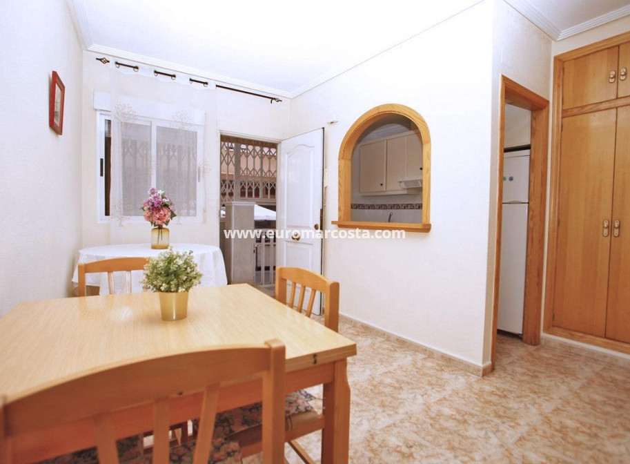 Objekte zum Wiederverkauf - Wohnung - Torrevieja - TORREVIEJA