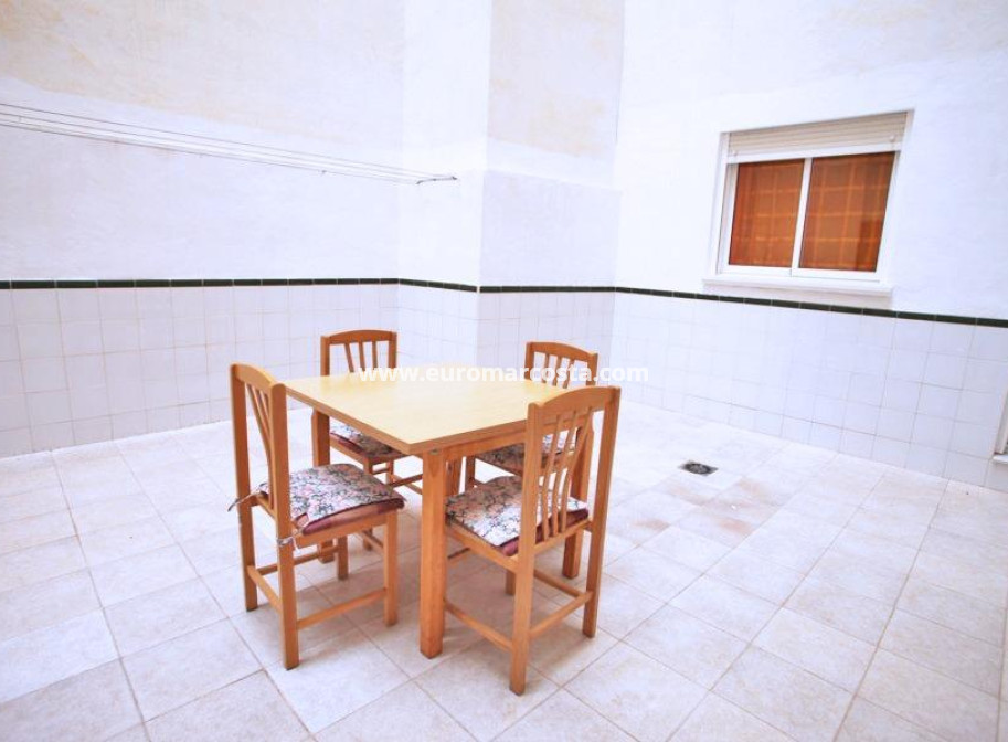 Objekte zum Wiederverkauf - Wohnung - Torrevieja - TORREVIEJA