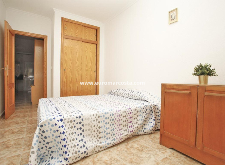 Objekte zum Wiederverkauf - Wohnung - Torrevieja - TORREVIEJA