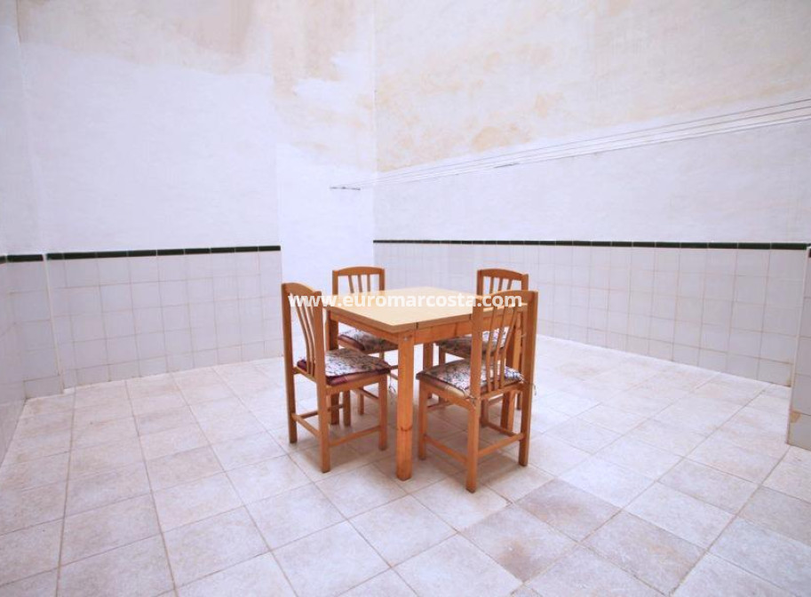 Objekte zum Wiederverkauf - Wohnung - Torrevieja - TORREVIEJA