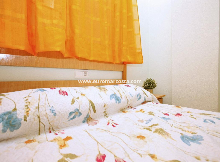 Objekte zum Wiederverkauf - Wohnung - Torrevieja - TORREVIEJA