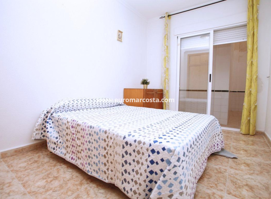 Objekte zum Wiederverkauf - Wohnung - Torrevieja - TORREVIEJA