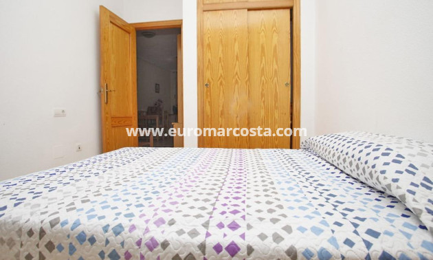 Objekte zum Wiederverkauf - Wohnung - Torrevieja - TORREVIEJA