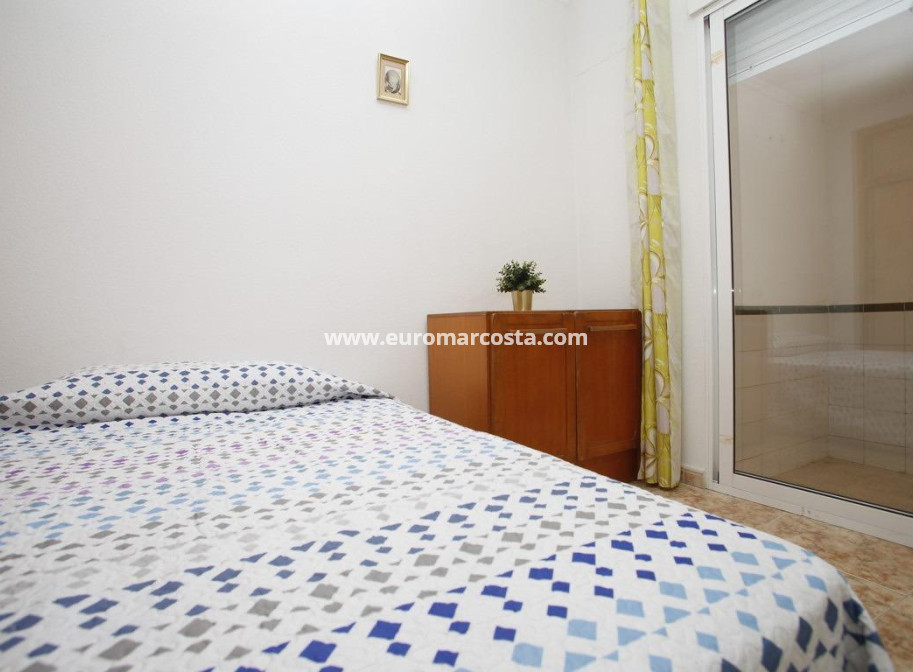 Objekte zum Wiederverkauf - Wohnung - Torrevieja - TORREVIEJA