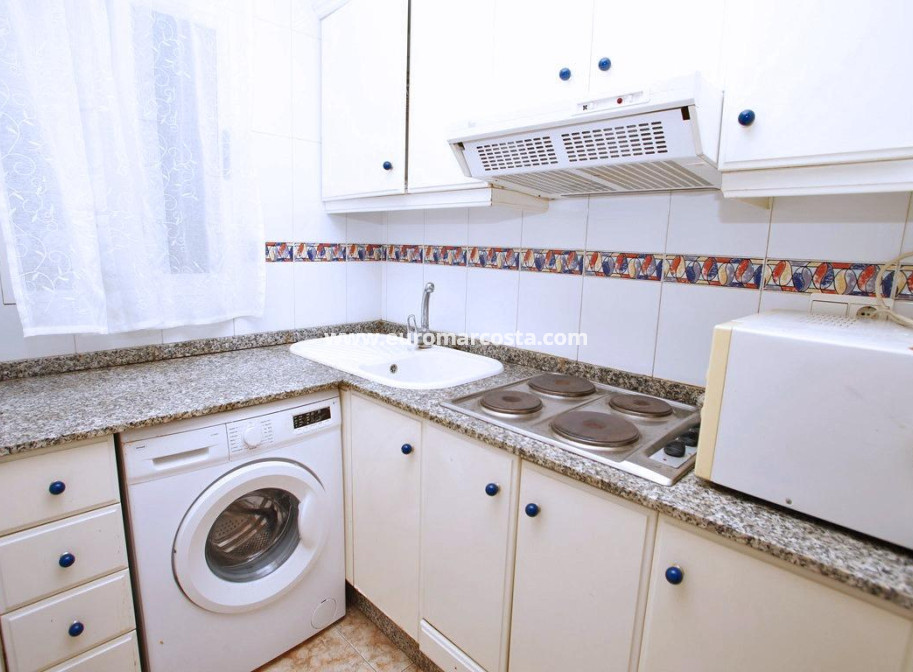Objekte zum Wiederverkauf - Wohnung - Torrevieja - TORREVIEJA