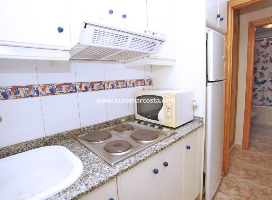Objekte zum Wiederverkauf - Wohnung - Torrevieja - TORREVIEJA