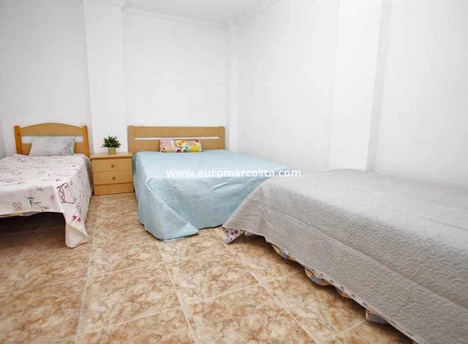 Objekte zum Wiederverkauf - Wohnung - Torrevieja - TORREVIEJA