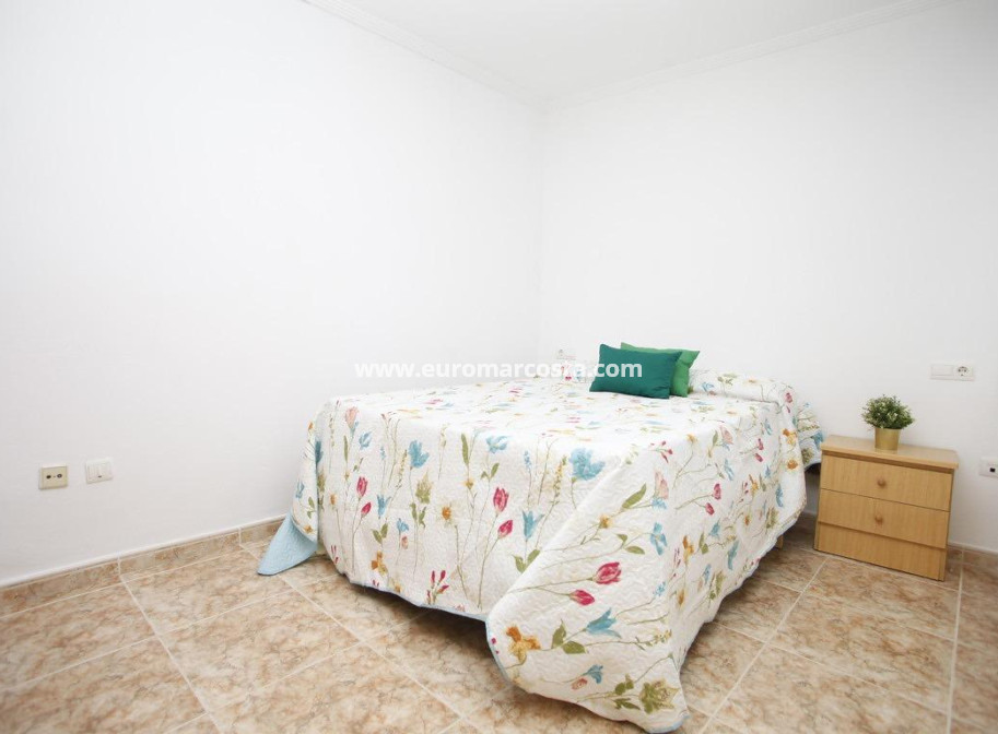 Objekte zum Wiederverkauf - Wohnung - Torrevieja - TORREVIEJA