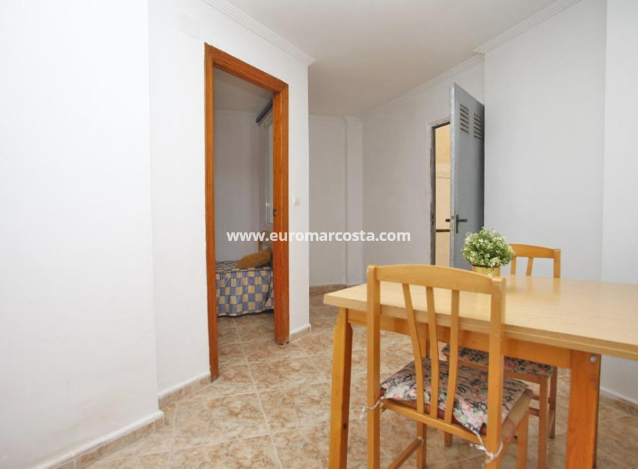 Objekte zum Wiederverkauf - Wohnung - Torrevieja - TORREVIEJA