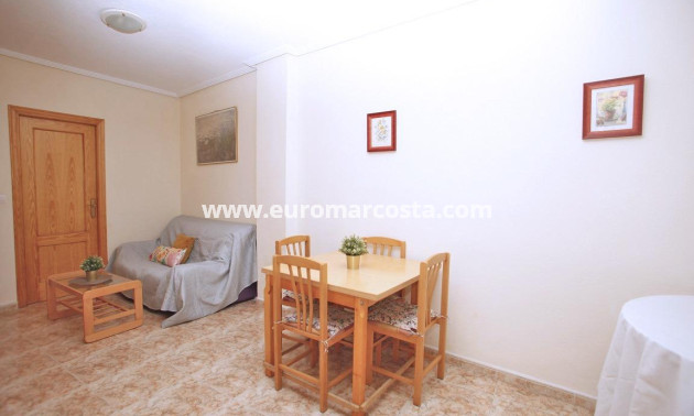 Objekte zum Wiederverkauf - Wohnung - Torrevieja - TORREVIEJA