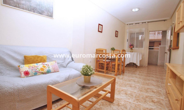 Objekte zum Wiederverkauf - Wohnung - Torrevieja - TORREVIEJA