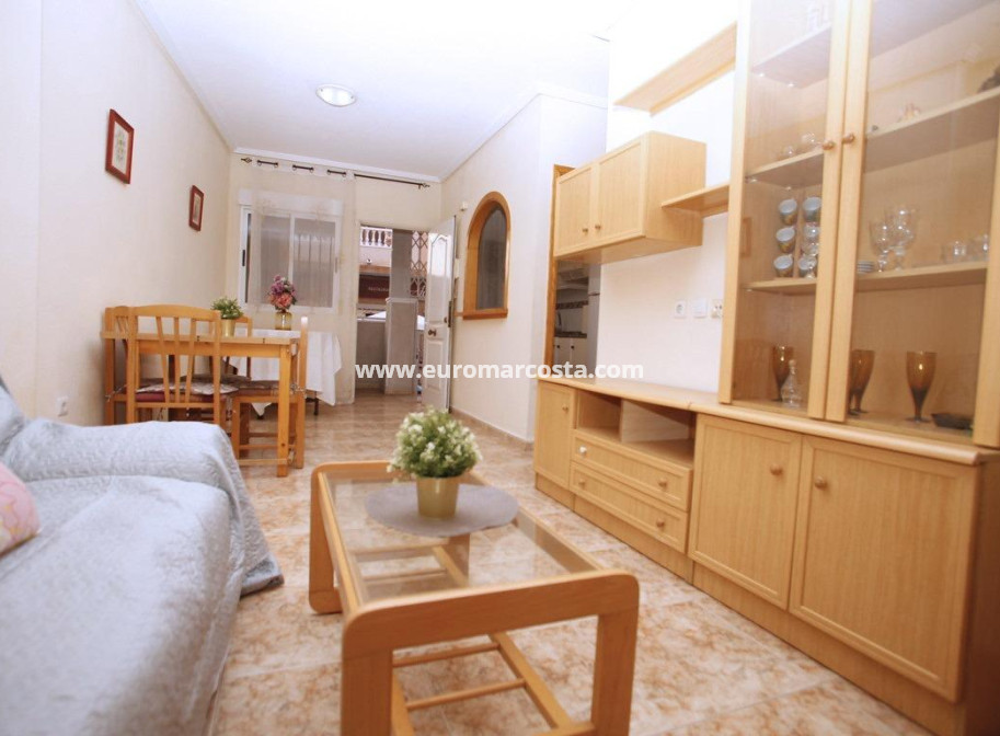 Objekte zum Wiederverkauf - Wohnung - Torrevieja - TORREVIEJA