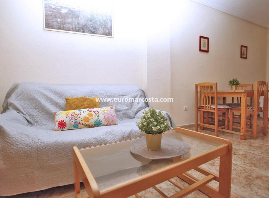 Objekte zum Wiederverkauf - Wohnung - Torrevieja - TORREVIEJA