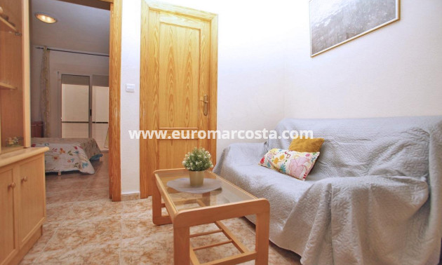 Objekte zum Wiederverkauf - Wohnung - Torrevieja - TORREVIEJA