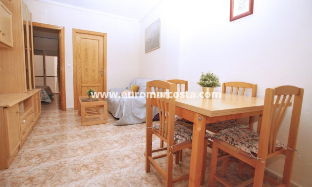 Objekte zum Wiederverkauf - Wohnung - Torrevieja - TORREVIEJA