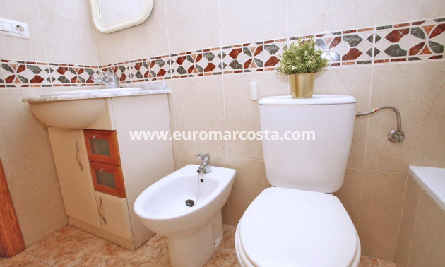 Objekte zum Wiederverkauf - Wohnung - Torrevieja - TORREVIEJA