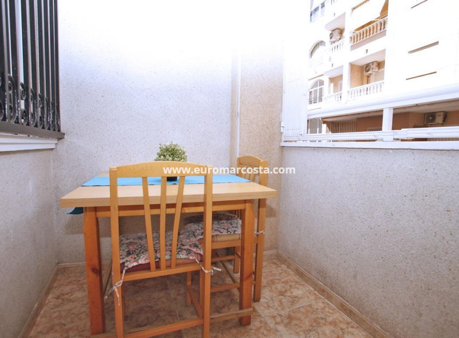 Objekte zum Wiederverkauf - Wohnung - Torrevieja - TORREVIEJA
