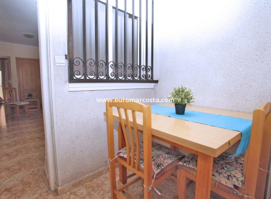 Objekte zum Wiederverkauf - Wohnung - Torrevieja - TORREVIEJA