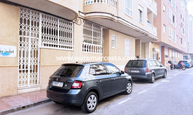 Objekte zum Wiederverkauf - Wohnung - Torrevieja - TORREVIEJA