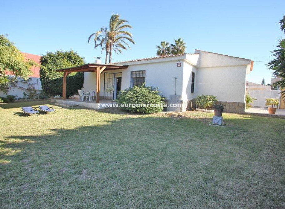 Sale - Chalet - Torrevieja - TORREVIEJA
