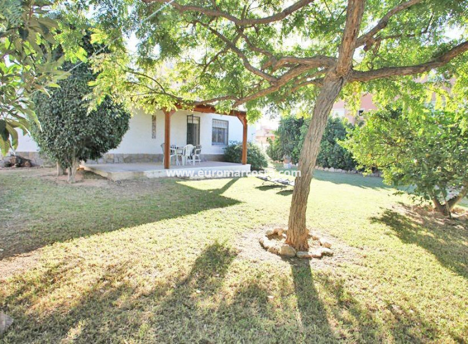 Sale - Chalet - Torrevieja - TORREVIEJA