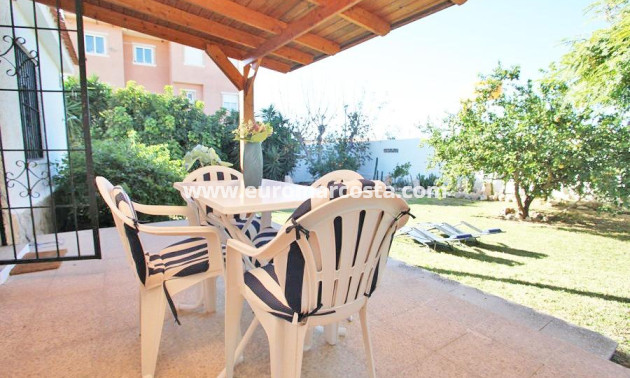 Sale - Chalet - Torrevieja - TORREVIEJA