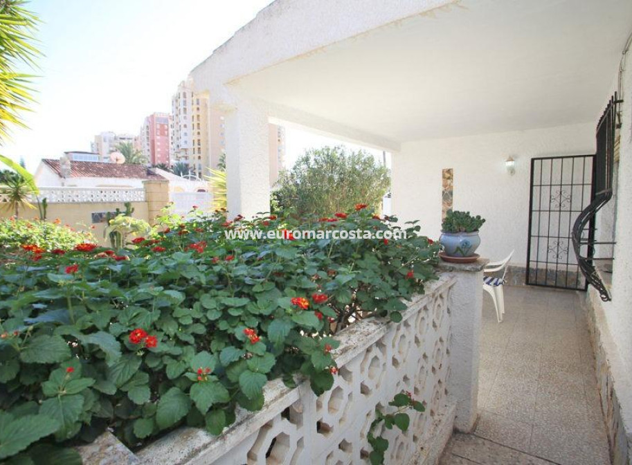 Sale - Chalet - Torrevieja - TORREVIEJA