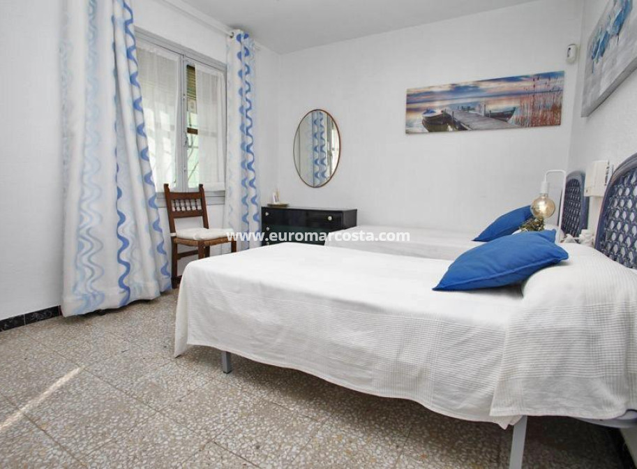 Sale - Chalet - Torrevieja - TORREVIEJA