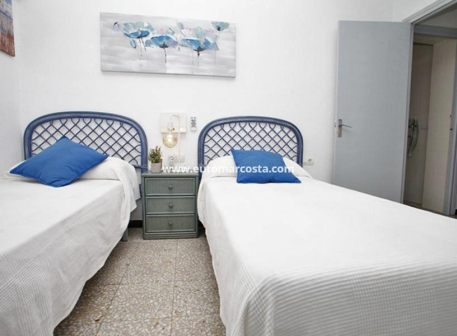 Sale - Chalet - Torrevieja - TORREVIEJA