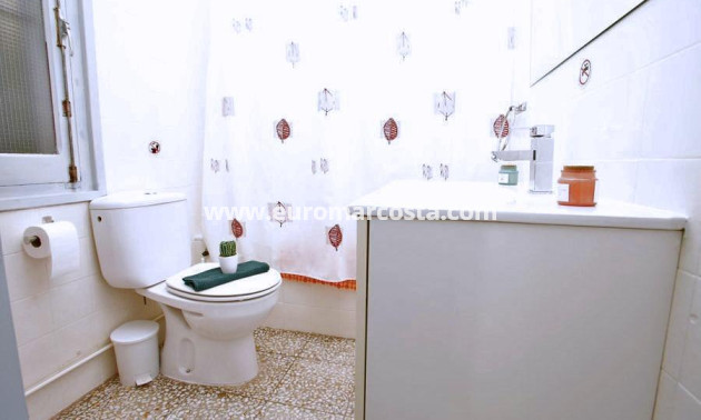 Sale - Chalet - Torrevieja - TORREVIEJA