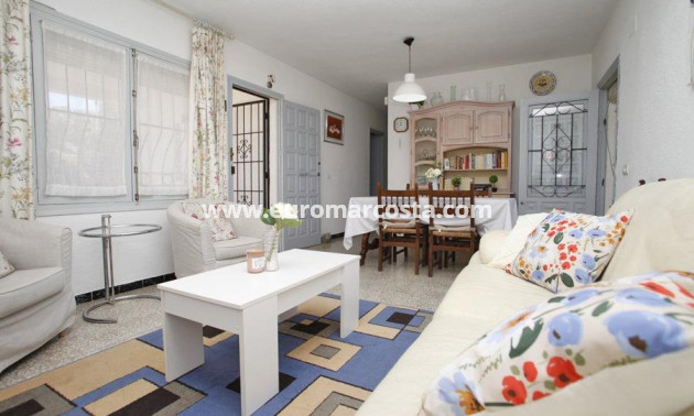 Sale - Chalet - Torrevieja - TORREVIEJA