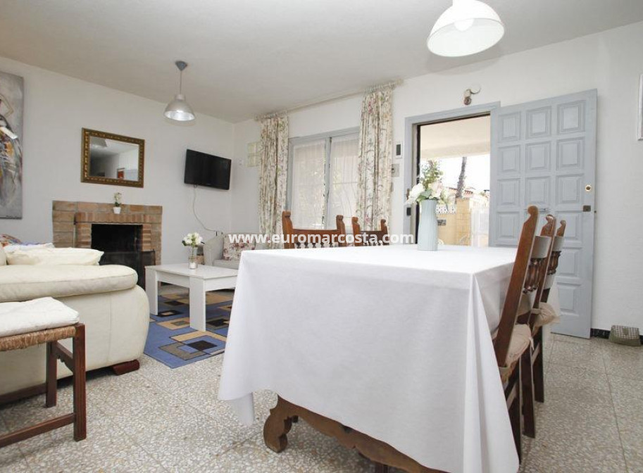 Sale - Chalet - Torrevieja - TORREVIEJA