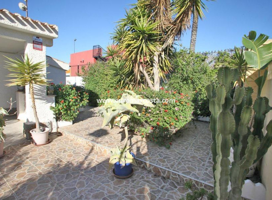 Sale - Chalet - Torrevieja - TORREVIEJA