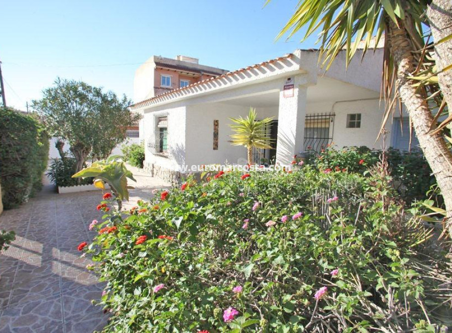 Sale - Chalet - Torrevieja - TORREVIEJA