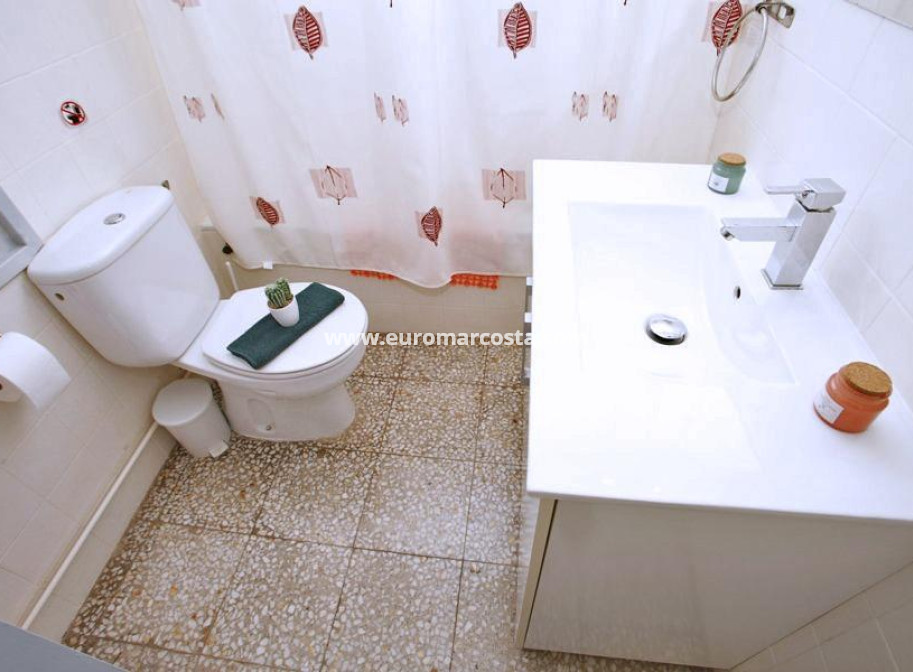 Sale - Chalet - Torrevieja - TORREVIEJA