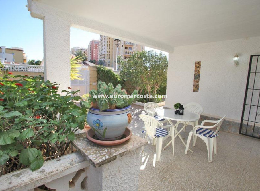 Sale - Chalet - Torrevieja - TORREVIEJA