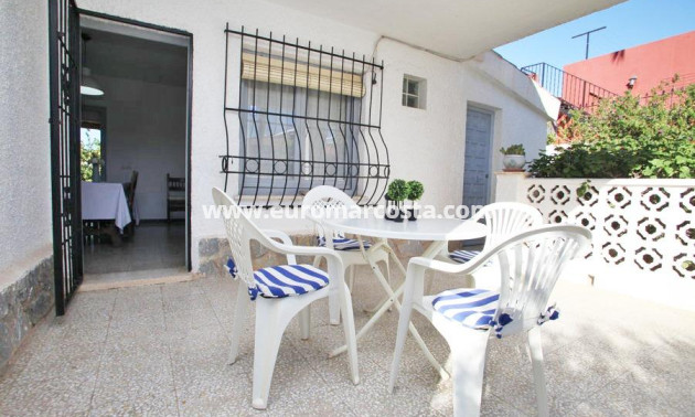 Sale - Chalet - Torrevieja - TORREVIEJA