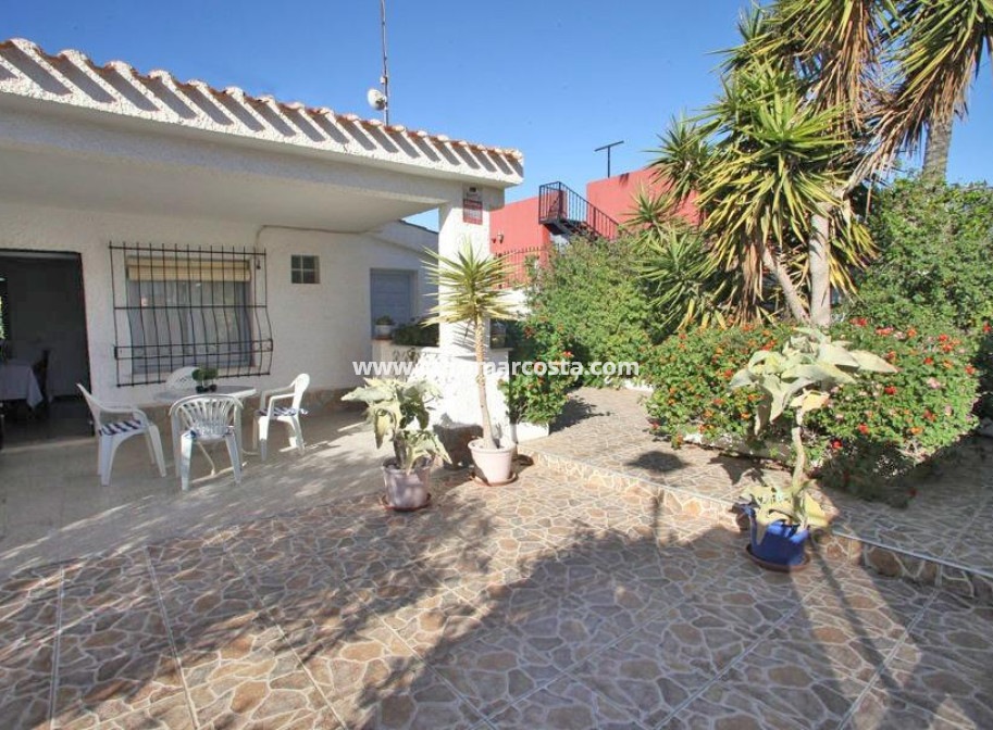 Sale - Chalet - Torrevieja - TORREVIEJA