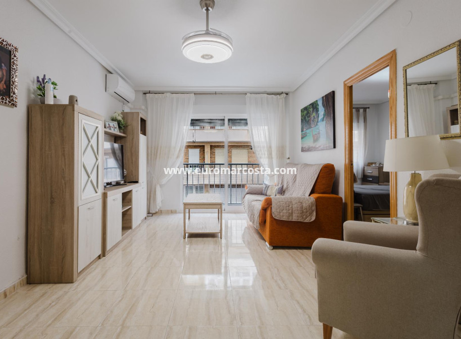 Sale - Apartment / flat - Torrevieja - TORREVIEJA