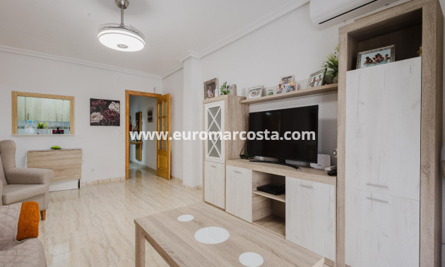 Sale - Apartment / flat - Torrevieja - TORREVIEJA