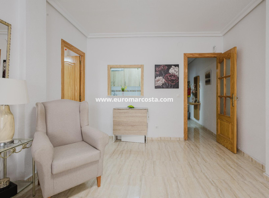 Sale - Apartment / flat - Torrevieja - TORREVIEJA