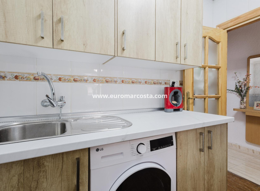 Sale - Apartment / flat - Torrevieja - TORREVIEJA