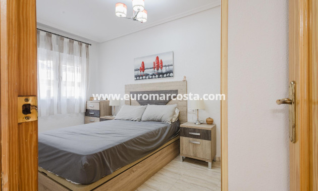 Sale - Apartment / flat - Torrevieja - TORREVIEJA
